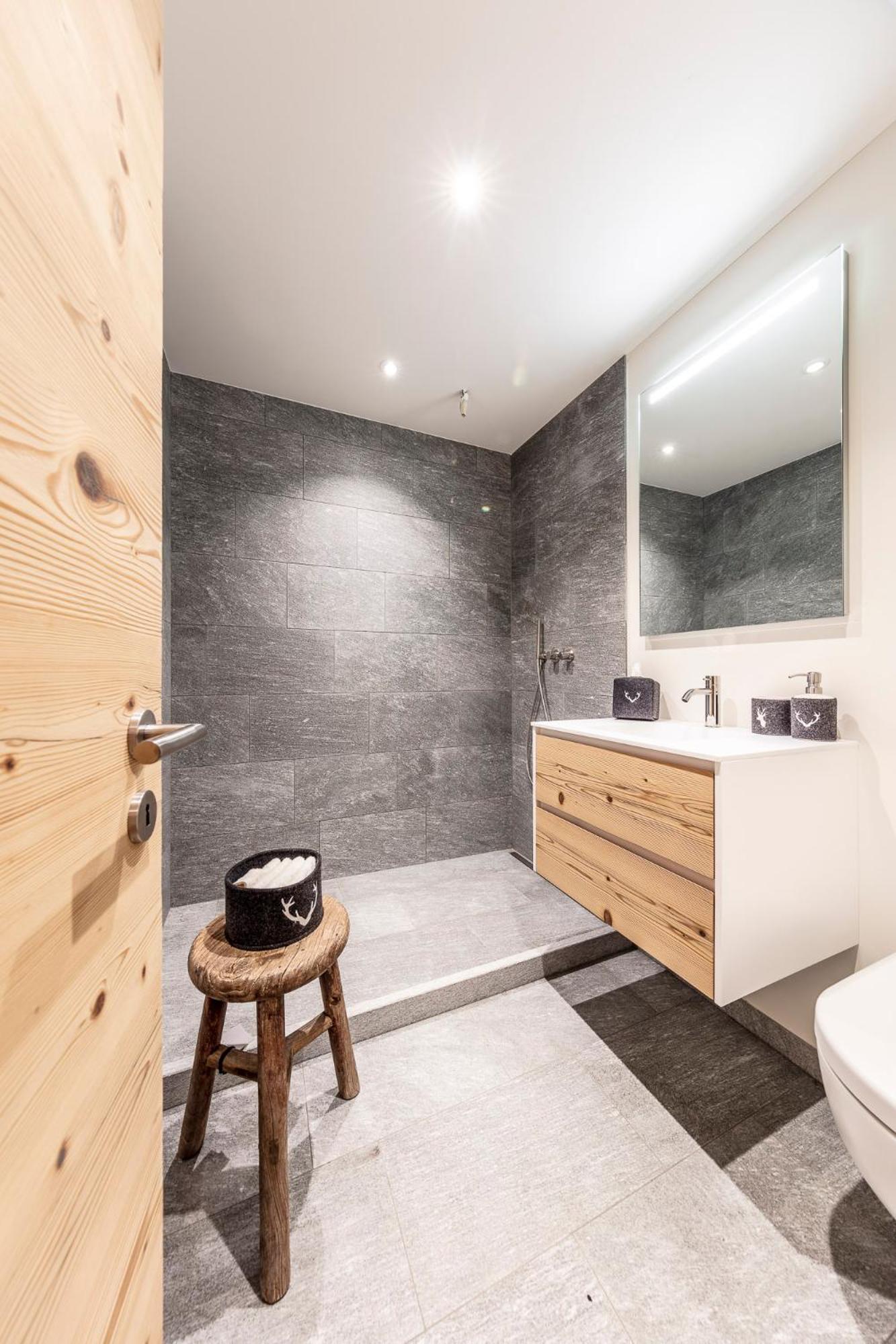 Unique Alpic Style Apartment In The Heart Of Davos Exterior foto